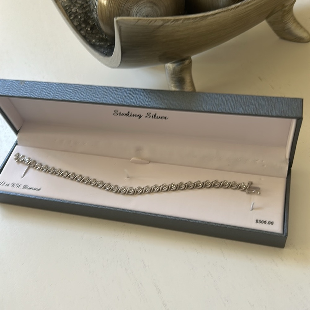 1/2 Carat t.w. Tennis Bracelet